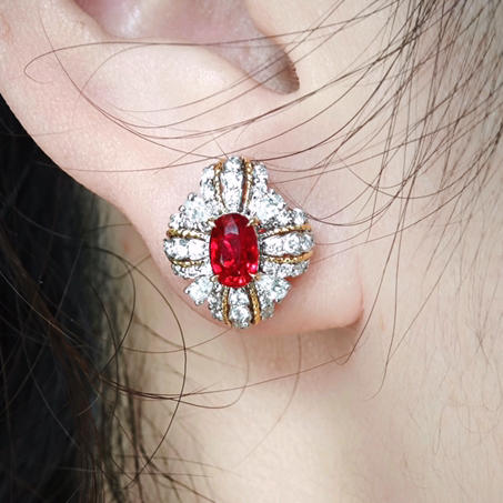 1.65克拉无烧鸽血红耳钉 商品图1