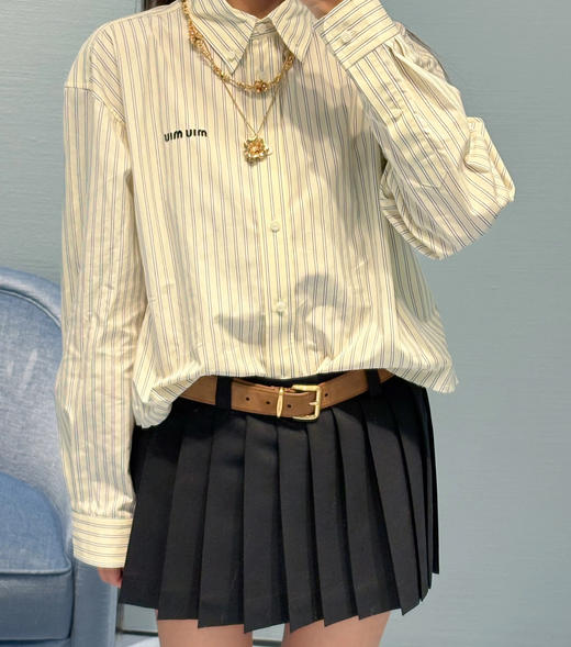 缪缪 最新款 短款条纹衬衣(KX*MM) 商品图3