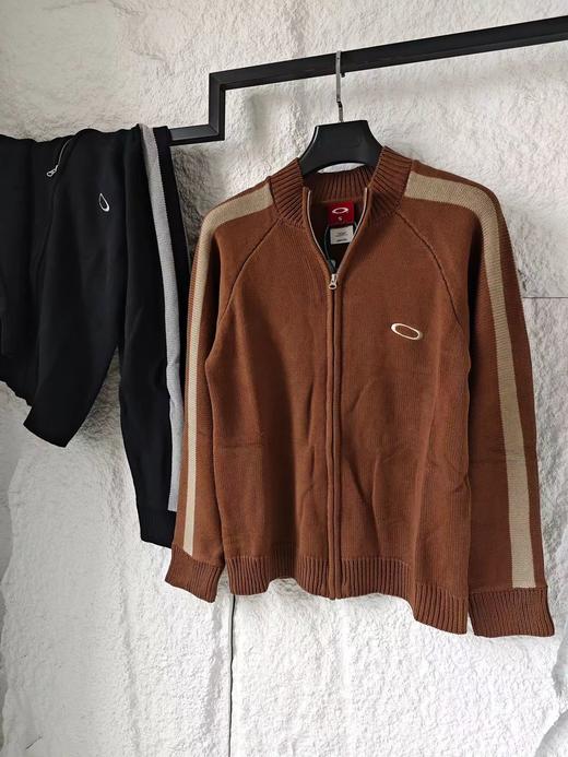 D123026刺绣标识古着色织拼接拉链针织毛衣外套男女同款 商品图4