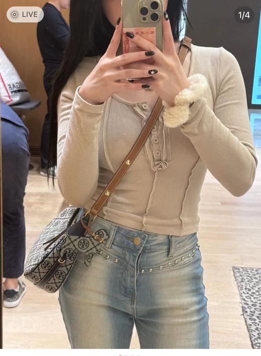 D123033新品老花系列日常容量充足邮差包 商品图5