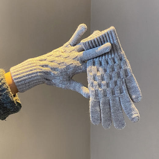 丁摩 韩国款安可拉红色毛线针织手套女士高弹冬季五指可触屏保暖手套  7972174 商品图3