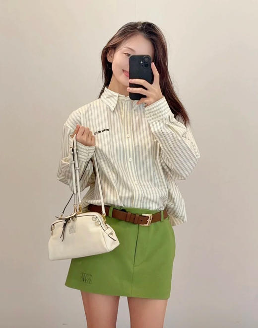 缪缪 最新款 短款条纹衬衣(KX*MM) 商品图0