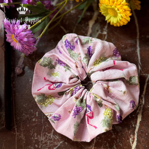 【积分兑换，60天内发货】酒神少女 大肠发圈 粉色 古典玩偶 Lolita 商品图0