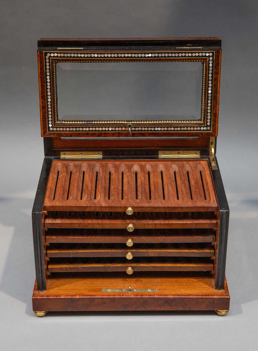 【已售】独角鹿西洋古董1850-1870年代法国拿破仑三世时期出品手绘描金嵌圆点纹母贝镶嵌水晶实木多层雪茄盒 商品图0