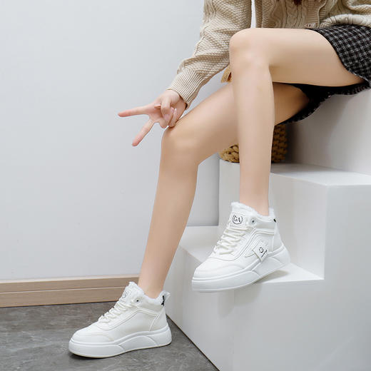 「AILISCOCO暖绒高邦板鞋」绒毛内里持久恒温 圆形鞋头行走舒适 柔软耐磨易打理 商品图1