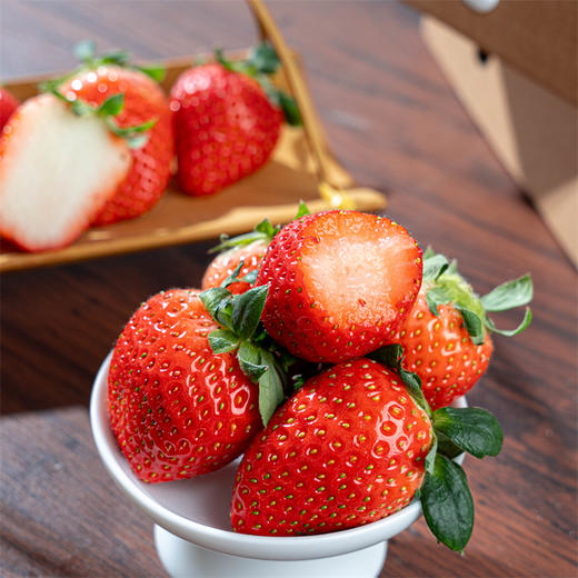 优选丨山东青岛正宗香野草莓    核心产区清甜娇嫩风味十足 商品图3
