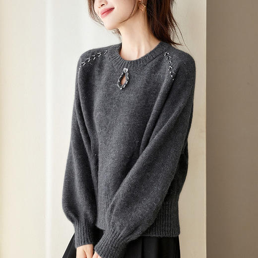 CC宽松短款毛衣女漂亮减龄上衣2025新款冬装灰色圆领保暖打底衫显瘦 商品图1