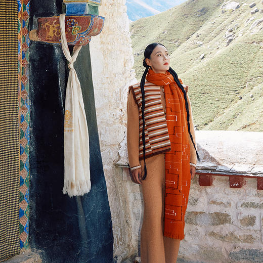 羊绒手工氆氇艺术浮线披肩  SJF97P789N 商品图1