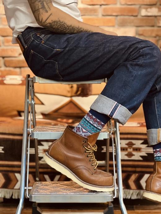 .一盒5双。原盒！ 秋冬UGG民族风长筒袜 男女同款  秋冬复古款，男女同款，尺码35-42码 商品图6