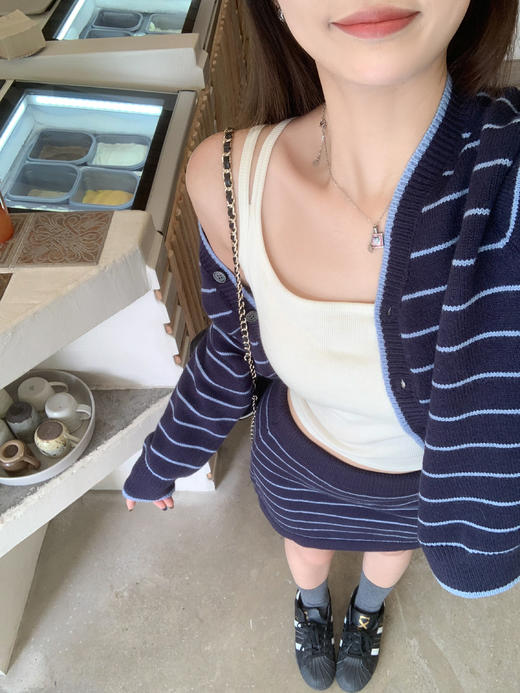 <曾小咸推荐>现货秒杀 ！微信超特价！v领条纹针织开衫 日常189.99 立减110 秒杀79.99！！ 条纹针织短裙 日常139.99 立减80 秒杀59.99！！ 商品图10