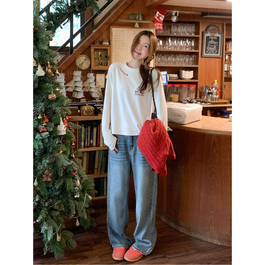 <曾小咸推荐>2.11现货秒杀 ！微信超特价！韩系刺绣加绒长袖t恤 日常139.99 立减70 秒杀69.99！！ 商品图1