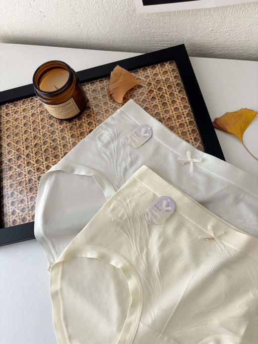 0327女士裸氨舒适透气高弹力无缝内裤三角裤 商品图2