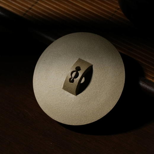 「大蕴汉瓦」段泥 容量170cc   作者包亚琴 宜兴紫砂 商品图3