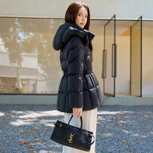 「自」全新升级【铂金会员809/天猫1089/差价280】(02205)洛诗琳气质一手长羽绒服2025冬季新款修身显瘦收腰加厚外套 商品图3