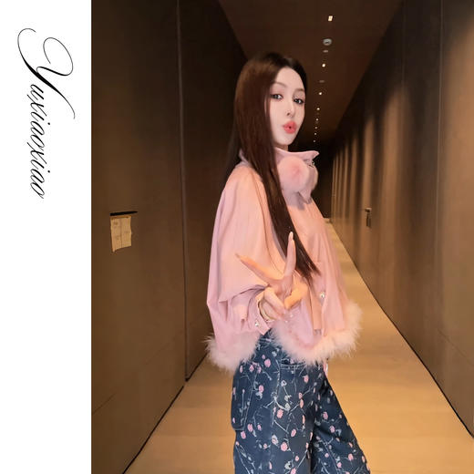 余潇潇【派克情书】立领蝙蝠袖可拆卸狐狸毛球领袢90绒皮衣羽绒外套 商品图3