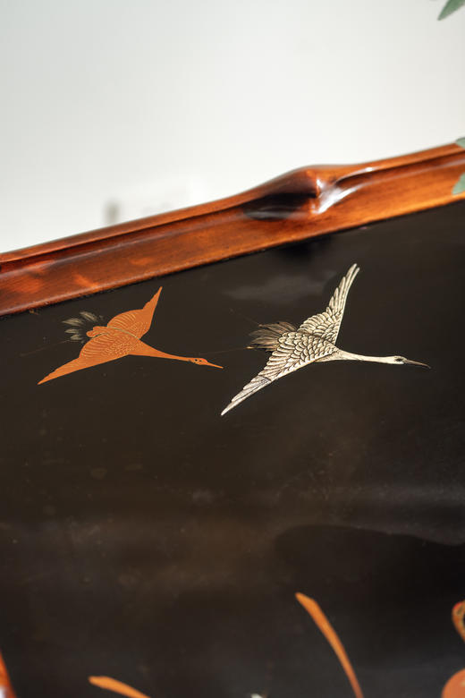 【已售】独角鹿西洋古董19世纪法国出品VIARDOT东方风格铜鎏金装饰仙鹤主题黑地金漆彩绘桌面嵌祥云纹红木精雕桌几 商品图6