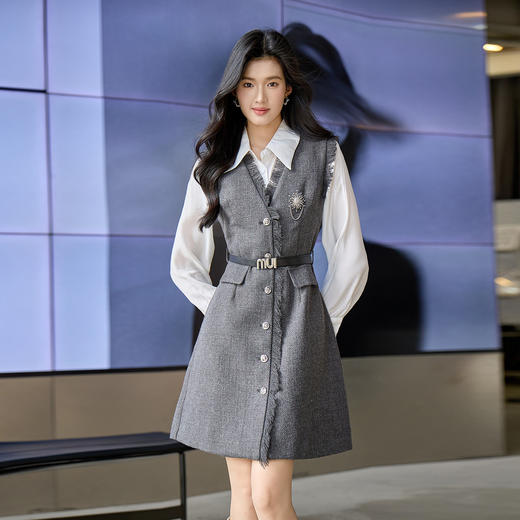 奢姿大码女装2025冬季胖妹妹时尚减龄撞色翻领马甲衬衫两件套装9961991130 商品图4