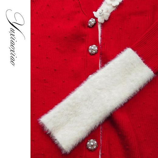 余潇潇【安妮笔记】羊毛混纺拼接绒感纱线弹力立体花朵V领修身毛衣 商品图2