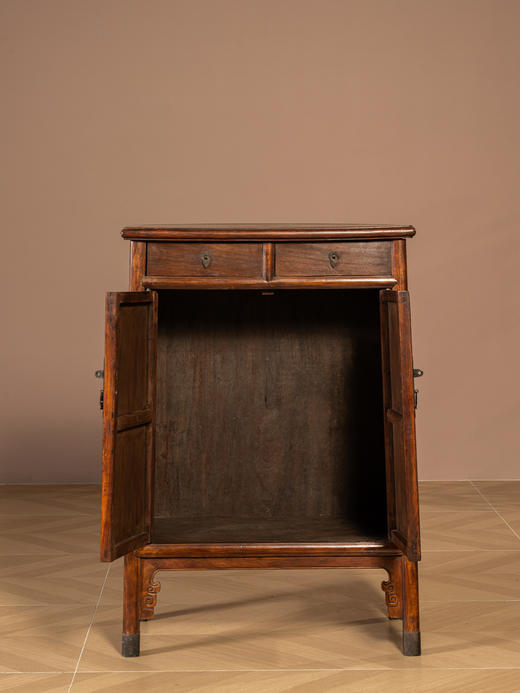 清	黄花梨带屉圆角柜 商品图2