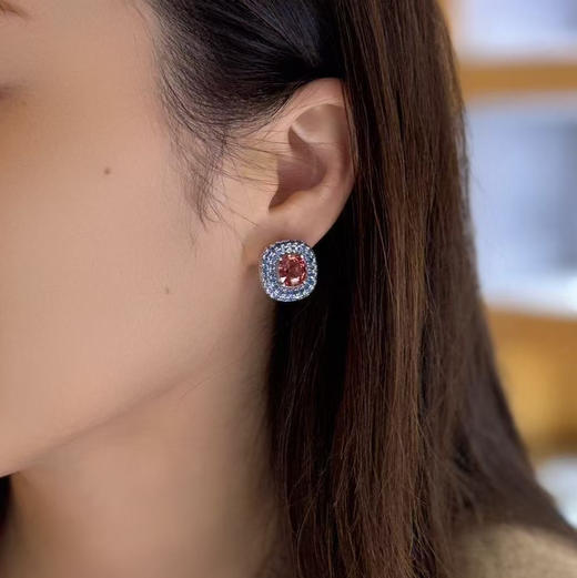 BY EVITA系列 18K镶尖晶、蓝宝石和钻石 耳钉 商品图1