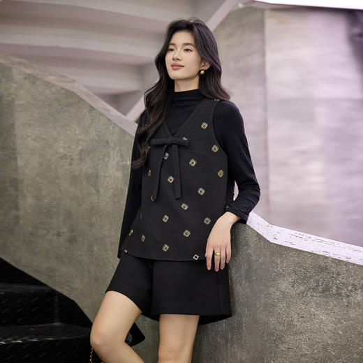 奢姿大码女装2025冬季时尚蝴蝶结装饰套装胖妹妹气质减龄两件套9954953936A 商品图0