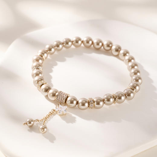 三彩2026新款咖啡金珍珠钻饰手串手链轻奢松弛高级复古优雅简约 商品图1