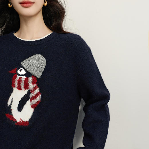 【12/31新品】熙世界卡通企鹅提花毛衣女秋冬厚实宽松圆领套头针织衫2025年新款 商品图4