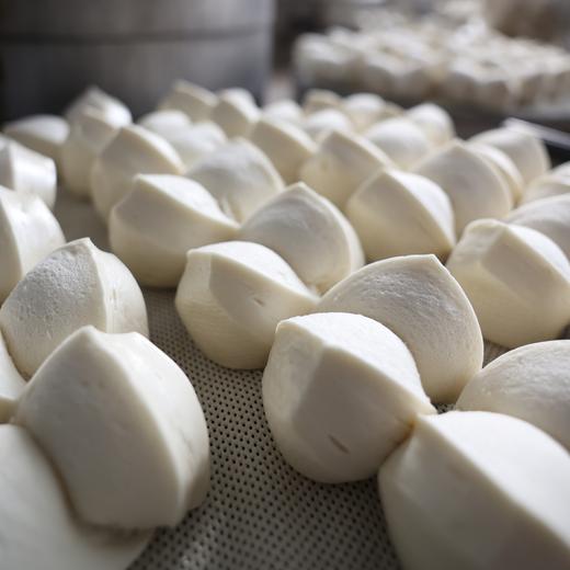 【地道风味丨淳化缠缠馍（花子馍）/辣椒酱系列】甄选农家种植小麦，精细研磨粉质细腻，石磨小麦粉麦香浓郁，食用植物油油色透亮，滴滴醇香营养健康，手工鞣制更劲道 商品图3