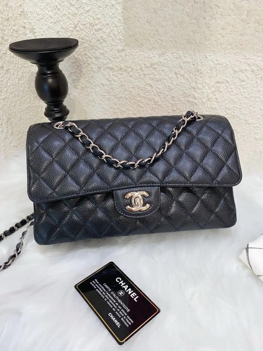 Chanel cf 中号 黑金 荔枝纹牛皮 翻盖包 商品图0