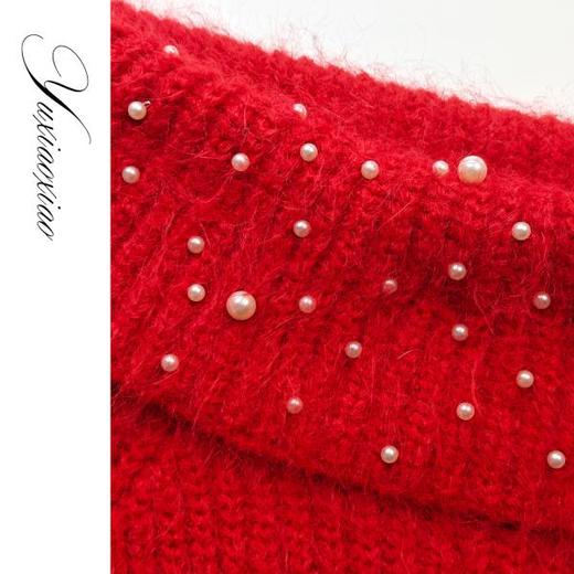 余潇潇【心动宣言】慵懒氛围感珍珠点缀一字领宽松软糯针织毛衣女 商品图2