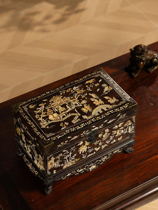 清	红木嵌螺钿人物故事文房箱 商品图3