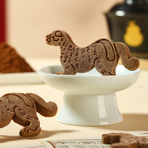 【尚食虎符令】皇家2026国风特色造型礼盒文创糕点马年新春过年送长辈礼品108g 商品图4