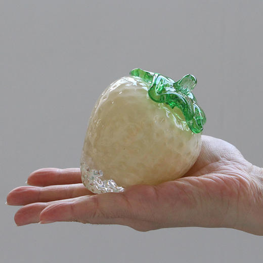 ins创意彩色玻璃水果草莓摆件 简约餐桌氛围樱桃装饰玻璃家居陈设 商品图2