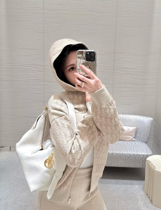 迪奥 新款  双面羊绒连帽外套(MM) 商品图3