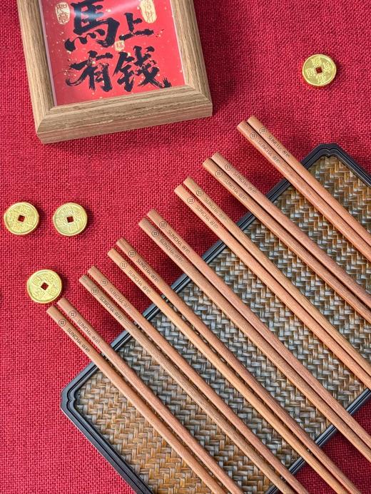 双枪马年限定筷｜进口花梨木、红檀木，整木制作而成 商品图3