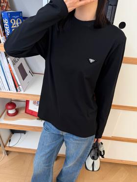 普拉达 新款 经典再度回归 三角标长袖T恤 黑色 (MM)