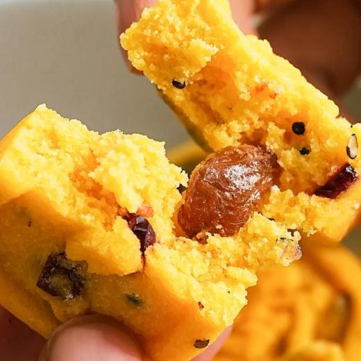 八珍糕 ， 一口下去软糯绵密，由茯苓、莲子、芡实、山药等的材料组成！ 商品图7