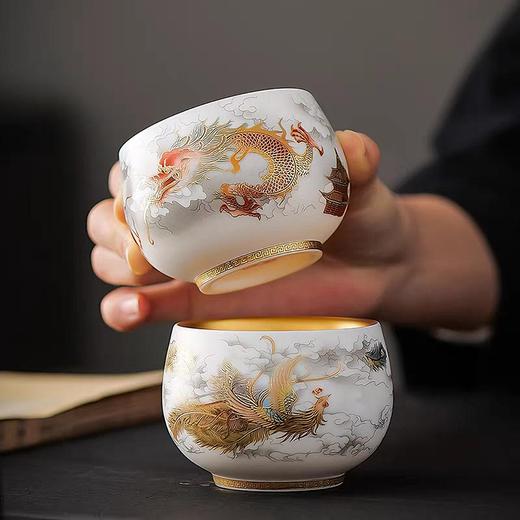 【龙凤对杯茶具礼盒】 朕的潮代·非遗传承 瓷胎鎏银技艺 胎质细腻 图案精美 馈赠佳品 收藏茗器 商品图4
