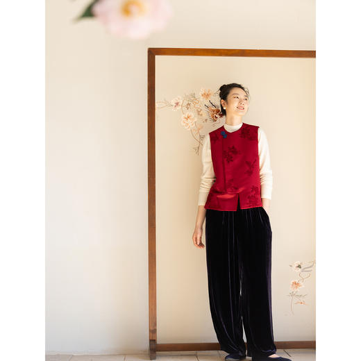 牧衣游原创 45姆米重磅非遗漳缎真丝浮雕马夹中式红色年服 喜柿 商品图3