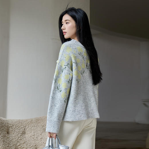 奢姿大码女装2025冬季时尚立体花朵装饰针织衫胖妹妹气质减龄上衣9554691098 商品图3