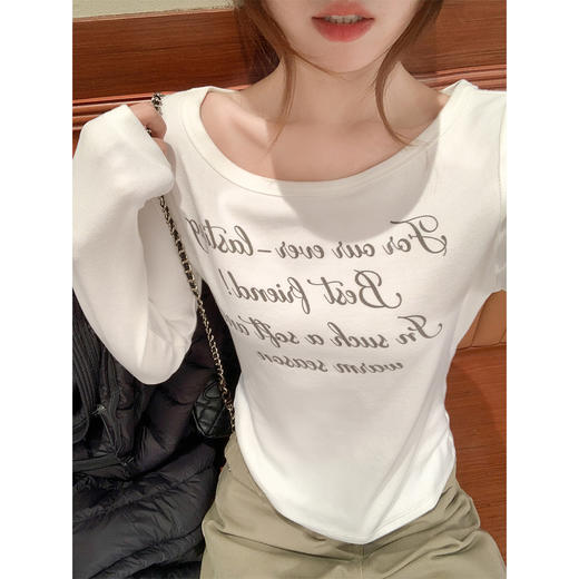 【110元任选2件】现货！韩系一字领长袖t恤 商品图1