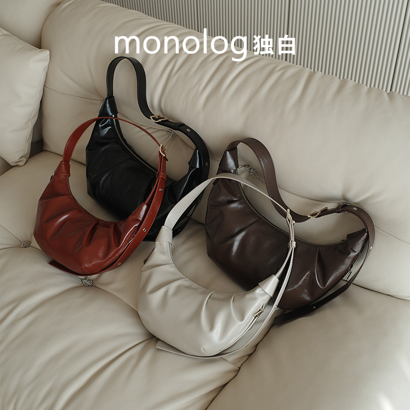 【新品首发】独白巴黎日记牛角包时尚油蜡皮单肩斜挎女包D4200/L