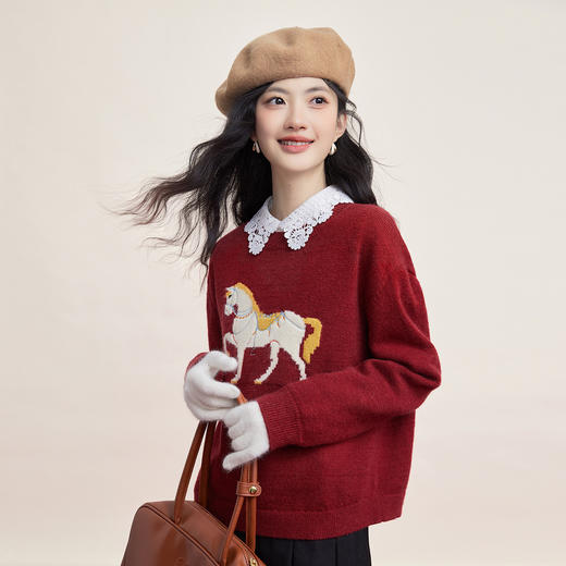 【12/31新品】熙世界「马年限定」小马提花套头毛衣冬加厚圆领本命年红色针织衫 商品图3