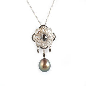 【天然正品】AU750白金豪镶钻镶天然近完美约12.8*11.2MM水滴形孔雀绿大溪地海水珍珠吊坠项链43.7*22.1*7.8MM(皆取最大值)链长：45CM（长度可调节） 231225TJ33