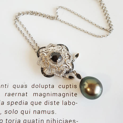 【天然正品】AU750白金豪镶钻镶天然近完美约12.8*11.2MM水滴形孔雀绿大溪地海水珍珠吊坠项链43.7*22.1*7.8MM(皆取最大值)链长：45CM（长度可调节） 231225TJ33 商品图2