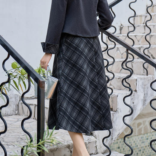 奢姿大码女装2025冬季格纹设计减龄半身裙胖妹妹时尚百搭中长裙子9954494460 商品图3