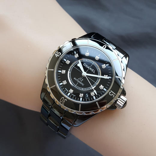 【95新】CHANEL 香奈儿H1626自动机械机芯日期显示38MM（中性款）J12系列陶瓷 241225NJS08 商品图8