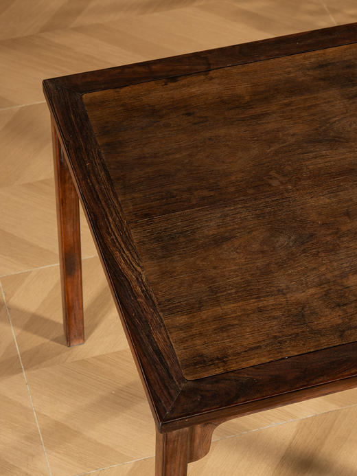 清	红木刀牙板霸王枨方桌 商品图3