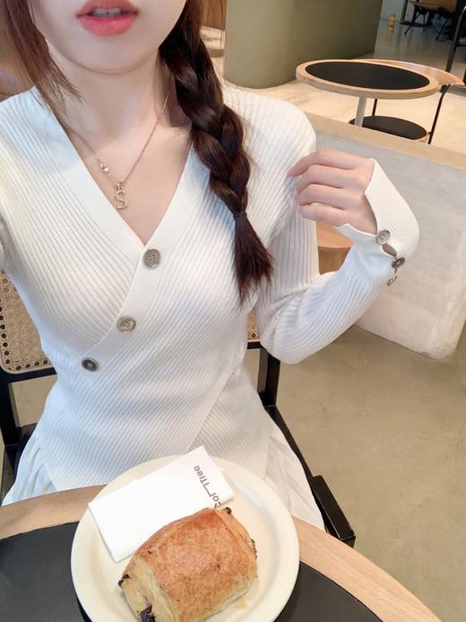 <曾小咸推荐>不规则交叉针织衫 日常129.99 立减60 秒杀69.99！！即将涨价！欲拍从速！【预售款，预计3-15天发货】 商品图1