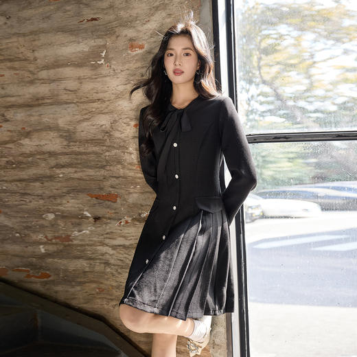 奢姿大码女装2025冬季减龄蝴蝶结连衣裙胖妹妹纽扣时尚轻奢裙子 商品图4